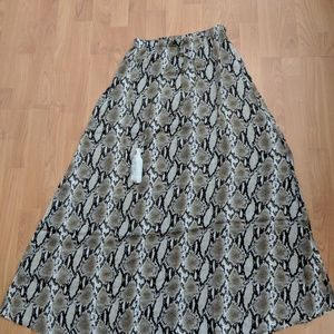 Marie France Van Damme Silk Satin A skirt